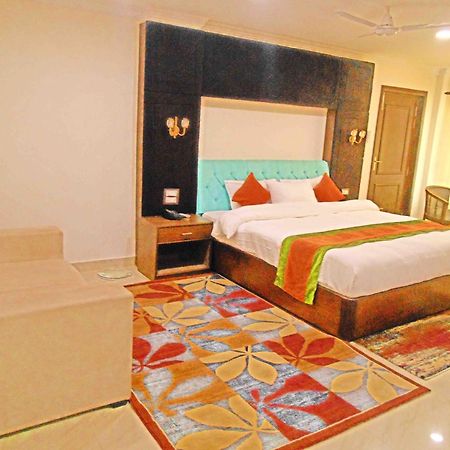 Gautam Buddha Airport Hotel Bhairāhawā Esterno foto